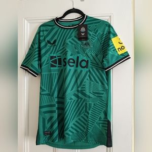 NEW with tags Men's Newcastle Away Kit